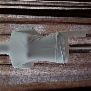 VINCE CAMUTO WOMEN'S TOP SIZE M